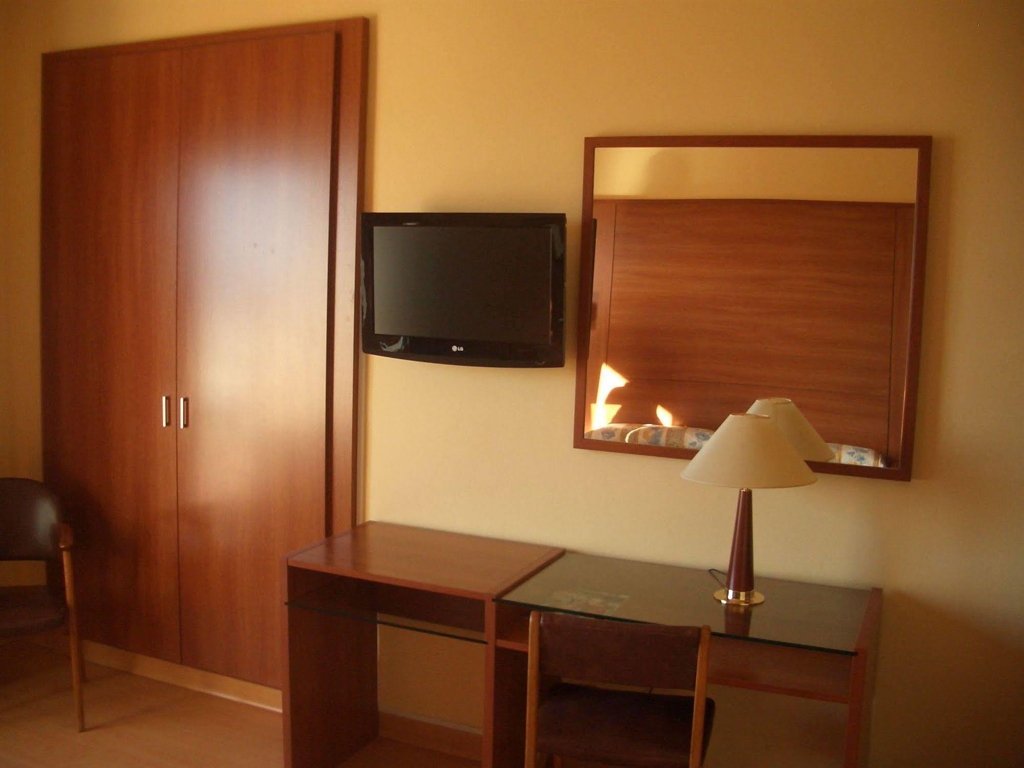 Hotel Sant Jordi Tarragona Exteriör bild